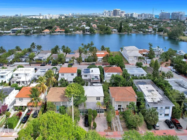 633 85th St, Miami Beach FL 33141