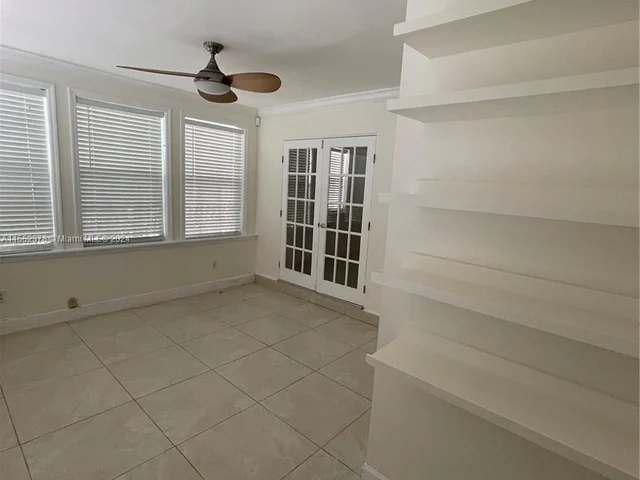 633 85th St, Miami Beach FL 33141