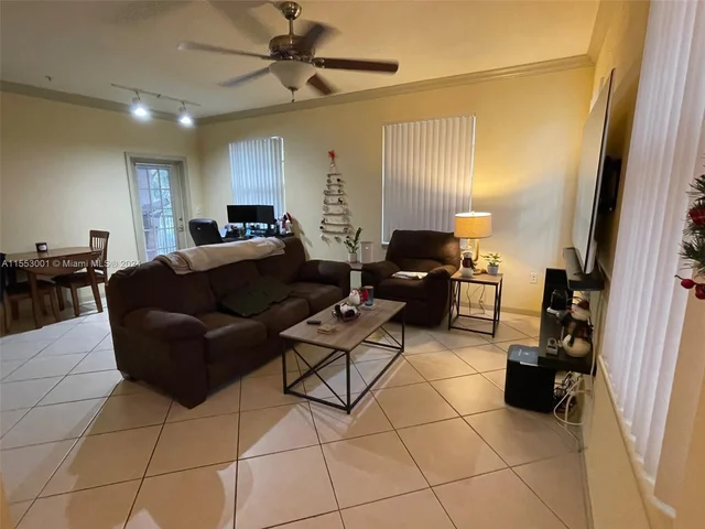 6830 W Sample Rd # 6830, Coral Springs FL 33067