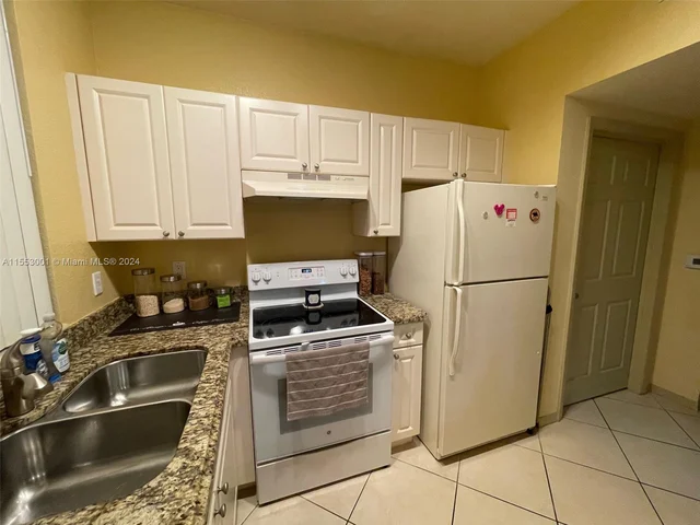 6830 W Sample Rd # 6830, Coral Springs FL 33067