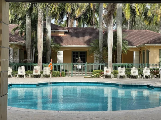 6830 W Sample Rd # 6830, Coral Springs FL 33067