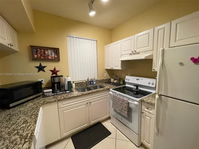 6830 W Sample Rd # 6830, Coral Springs FL 33067