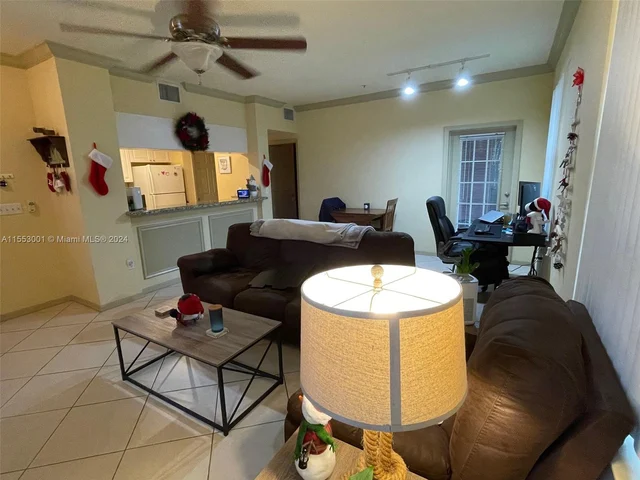 6830 W Sample Rd # 6830, Coral Springs FL 33067
