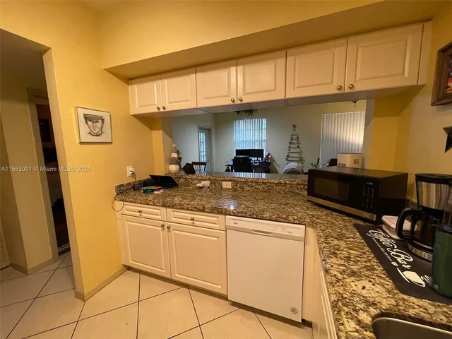 6830 W Sample Rd # 6830, Coral Springs FL 33067