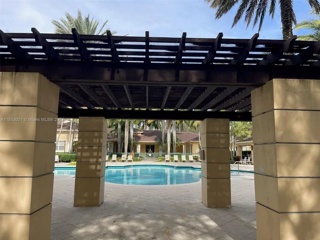 6830 W Sample Rd # 6830, Coral Springs FL 33067