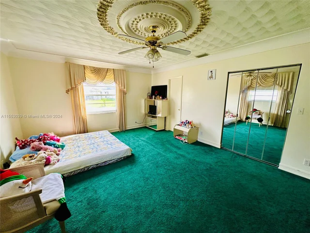 216 SW 1st St, Deerfield Beach FL 33441