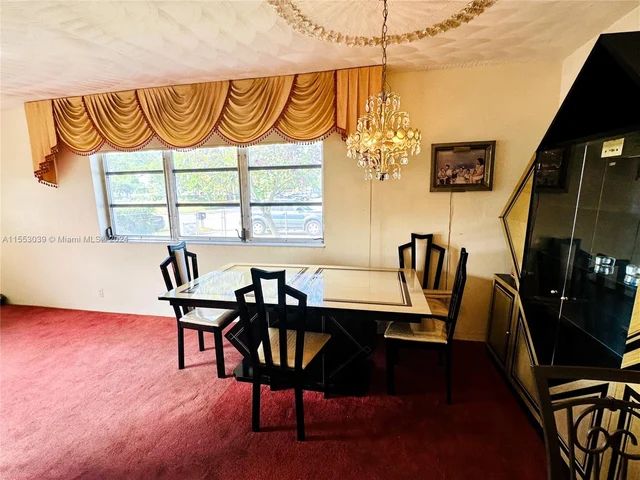 216 SW 1st St, Deerfield Beach FL 33441