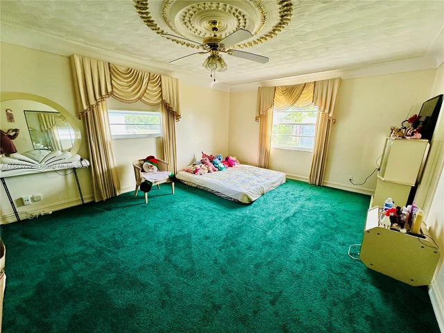 216 SW 1st St, Deerfield Beach FL 33441