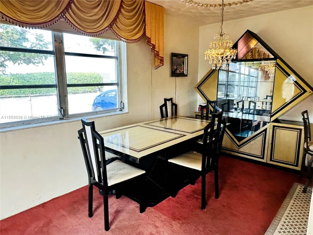 216 SW 1st St, Deerfield Beach FL 33441