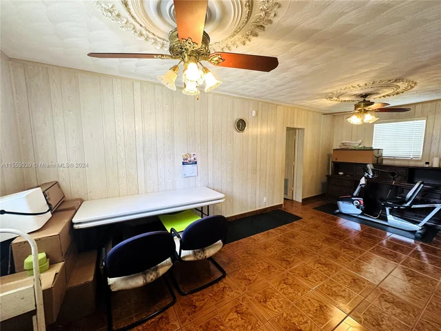 216 SW 1st St, Deerfield Beach FL 33441