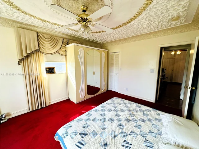 216 SW 1st St, Deerfield Beach FL 33441