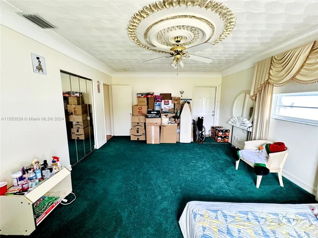 216 SW 1st St, Deerfield Beach FL 33441