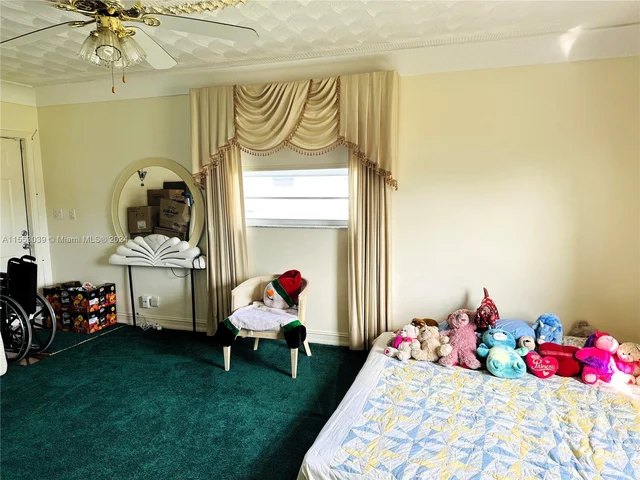 216 SW 1st St, Deerfield Beach FL 33441