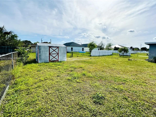 216 SW 1st St, Deerfield Beach FL 33441