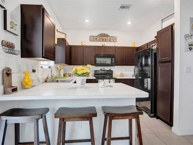 20810 NW 14th Ct, Miami Gardens FL 33169