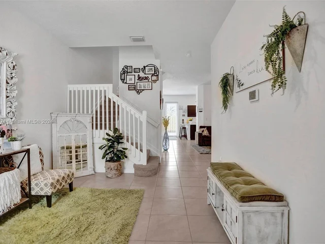 20810 NW 14th Ct, Miami Gardens FL 33169