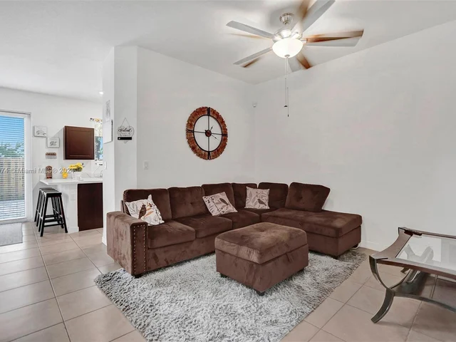 20810 NW 14th Ct, Miami Gardens FL 33169