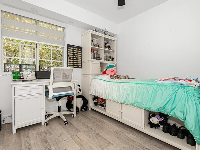 2981 NE 185th St # 1805, Aventura FL 33180