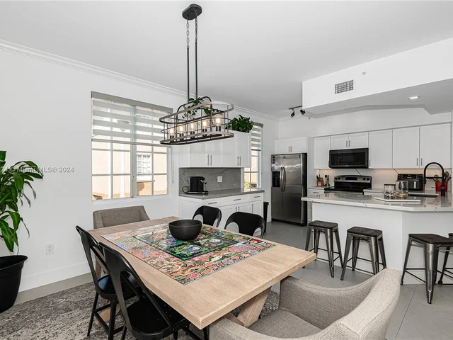 2981 NE 185th St # 1805, Aventura FL 33180