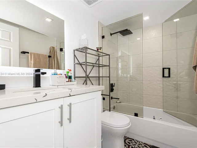 2981 NE 185th St # 1805, Aventura FL 33180