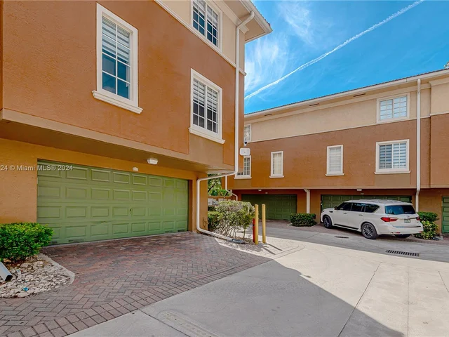 2981 NE 185th St # 1805, Aventura FL 33180