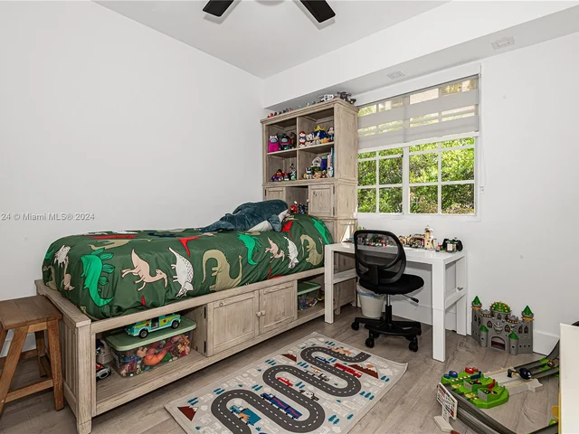 2981 NE 185th St # 1805, Aventura FL 33180