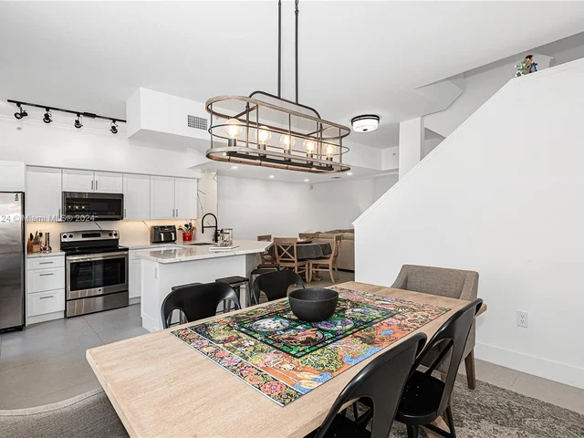 2981 NE 185th St # 1805, Aventura FL 33180