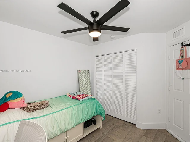 2981 NE 185th St # 1805, Aventura FL 33180