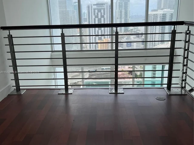 41 SE 5th St # 2003, Miami FL 33131