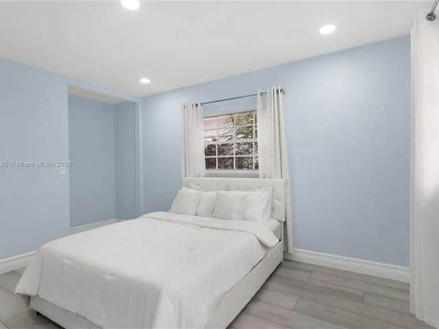 9073 Dickens Ave, Surfside FL 33154