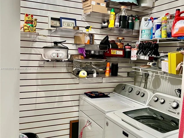 8900 Palm Tree Ln # 8900, Pembroke Pines FL 33024