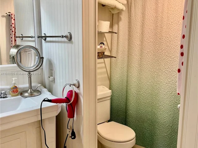 8900 Palm Tree Ln # 8900, Pembroke Pines FL 33024