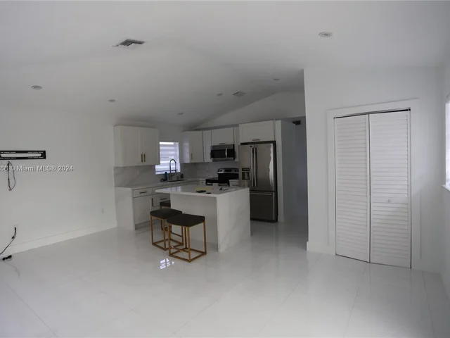 14760 SW 176th St, Miami FL 33187