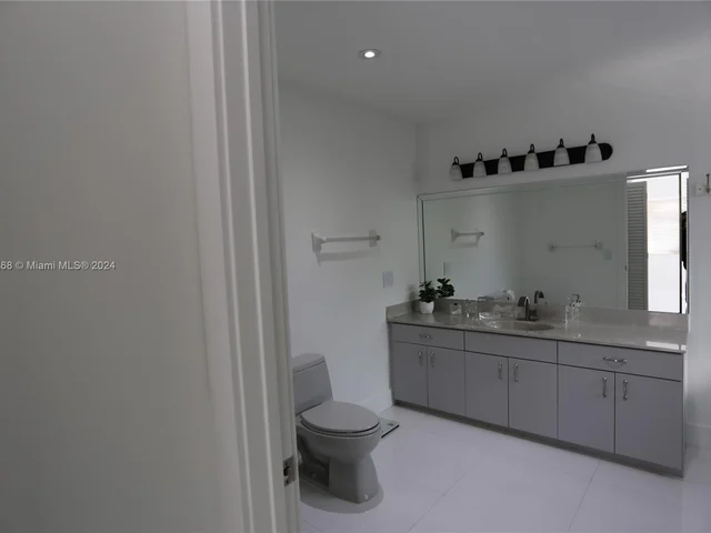 14760 SW 176th St, Miami FL 33187