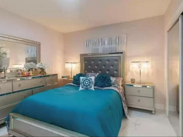 3172 SW 2nd St # 3172, Miami FL 33135