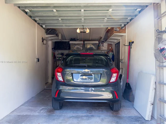 7310 SW 96th St, Pinecrest FL 33156