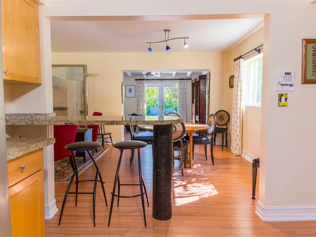 7310 SW 96th St, Pinecrest FL 33156