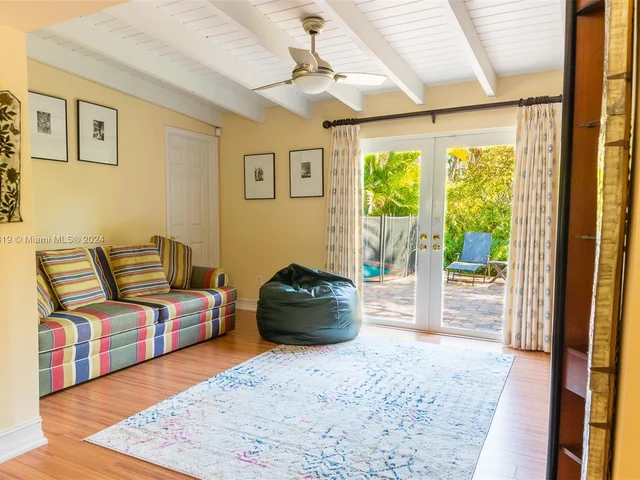 7310 SW 96th St, Pinecrest FL 33156