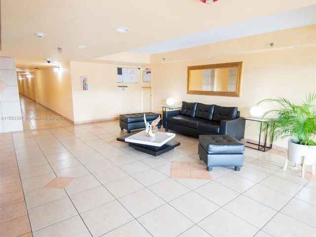 9686 Fontainebleau Blvd # 201, Miami FL 33172