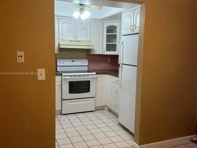 10290 N Military Trl # 2B, Palm Beach Gardens FL 33410