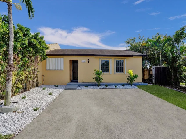 3118 NW 204th Ln # 3118, Miami Gardens FL 33056