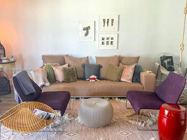 1800 Collins Ave # 9C, Miami Beach FL 33139