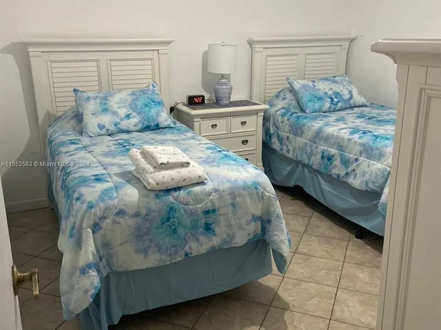 17801 N Bay Rd # 503, Sunny Isles Beach FL 33160