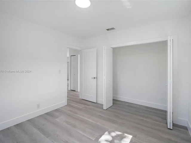 1521 NW 55th Ave, Lauderhill FL 33313