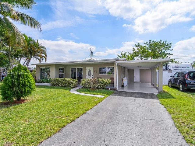 1116 E River Dr, Margate FL 33063