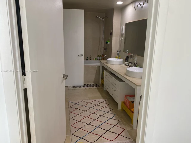 495 Brickell Ave # 2609, Miami FL 33131