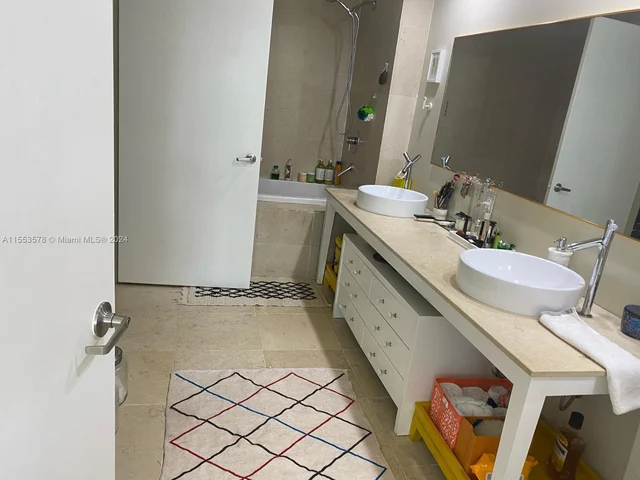 495 Brickell Ave # 2609, Miami FL 33131