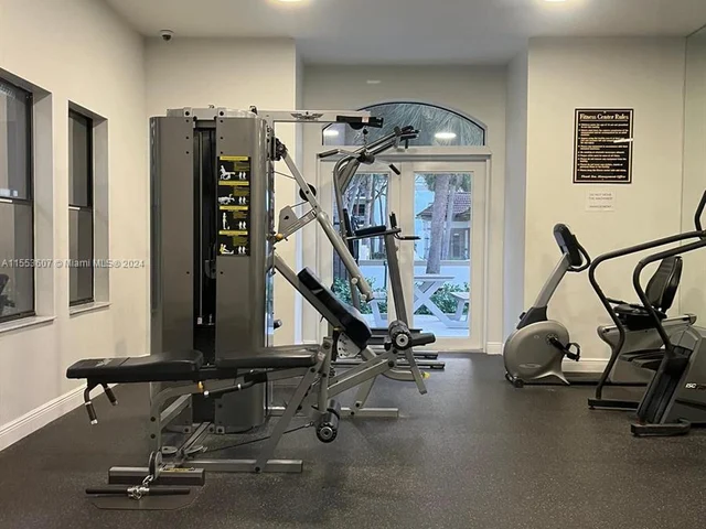 530 S Park Rd # 11, Hollywood FL 33021