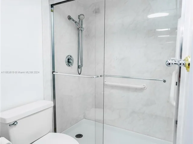 1600 S Ocean Dr # 18I, Hollywood FL 33019