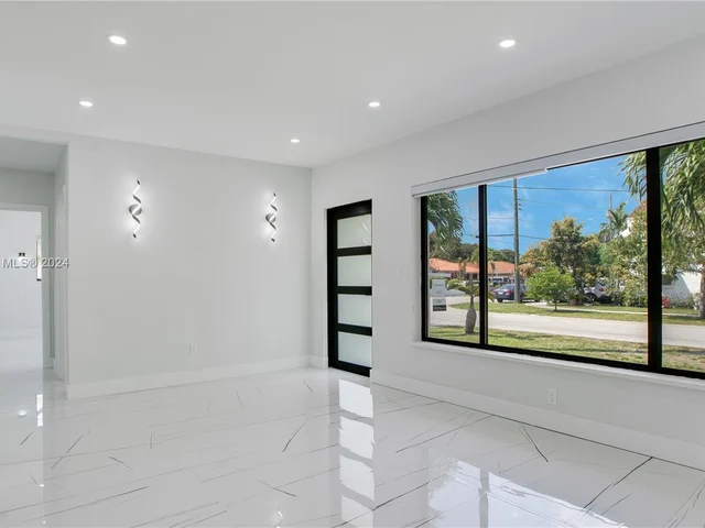 1937 SW 16 Ave, Miami FL 33145